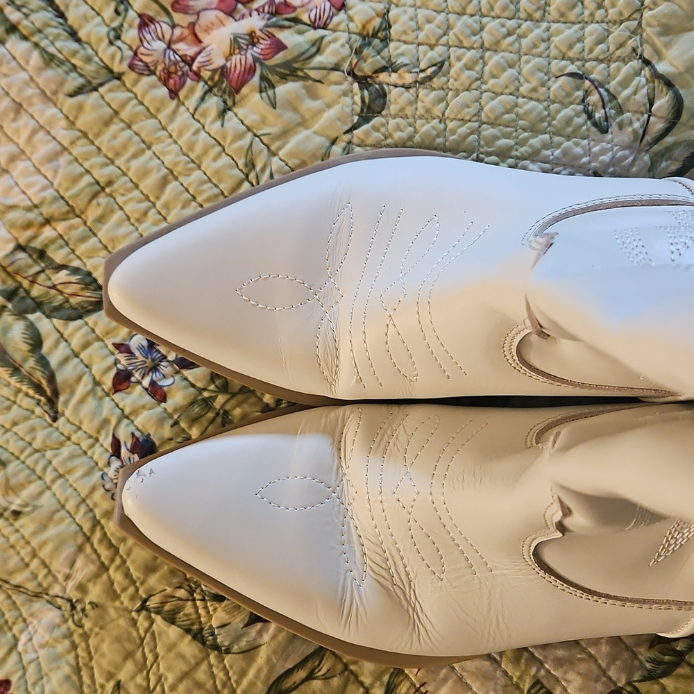 Steve Madden White Windie Boots Size 9.5M - Picture 12 of 12